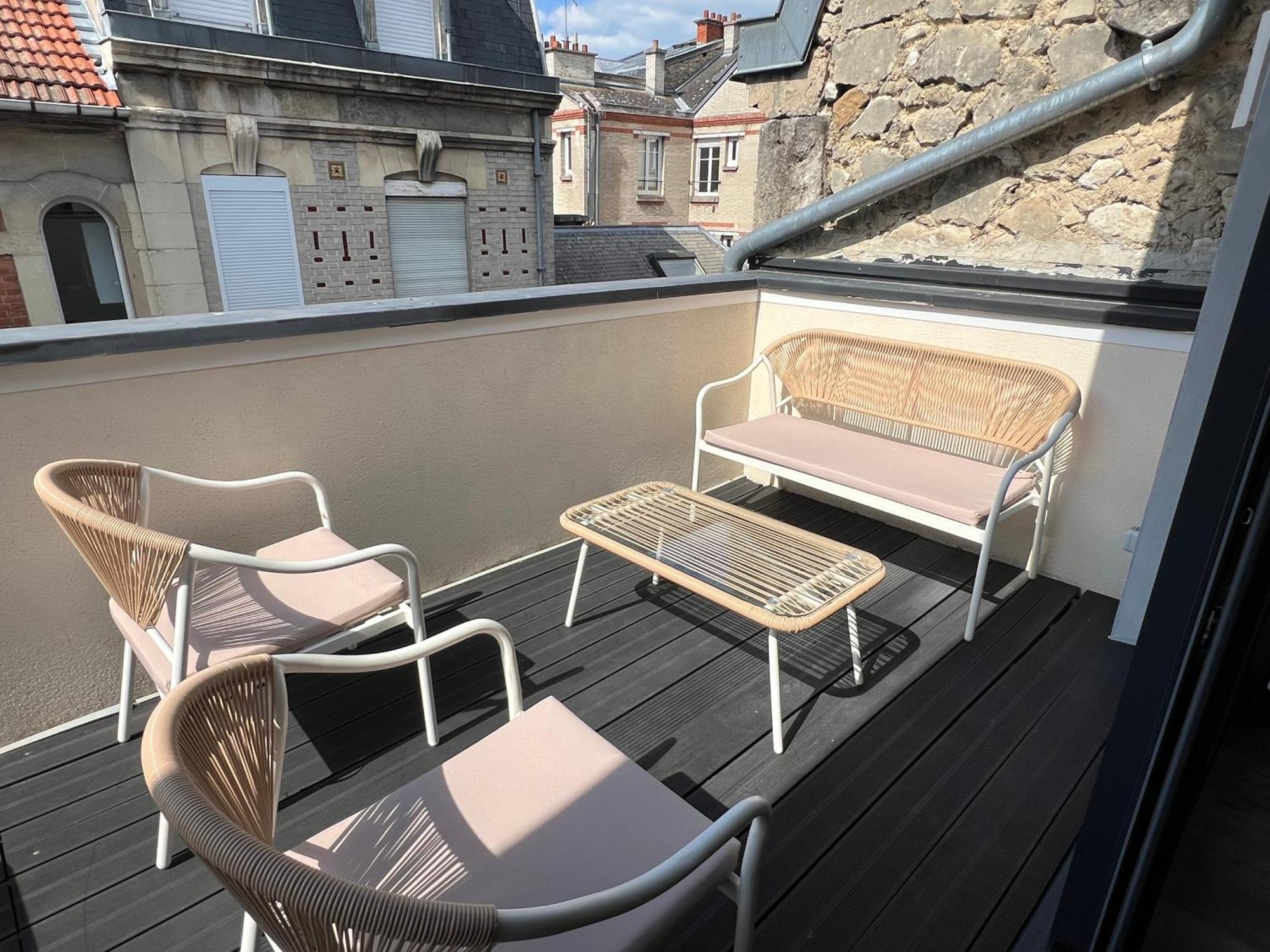 Mm Suites Town House Terrasse Reims Exterior foto